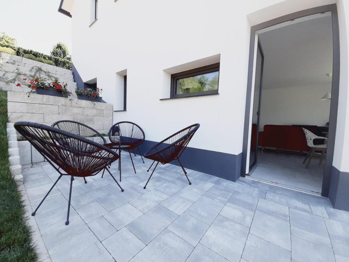 Green Bee Apartment Lesce  Zewnętrze zdjęcie
