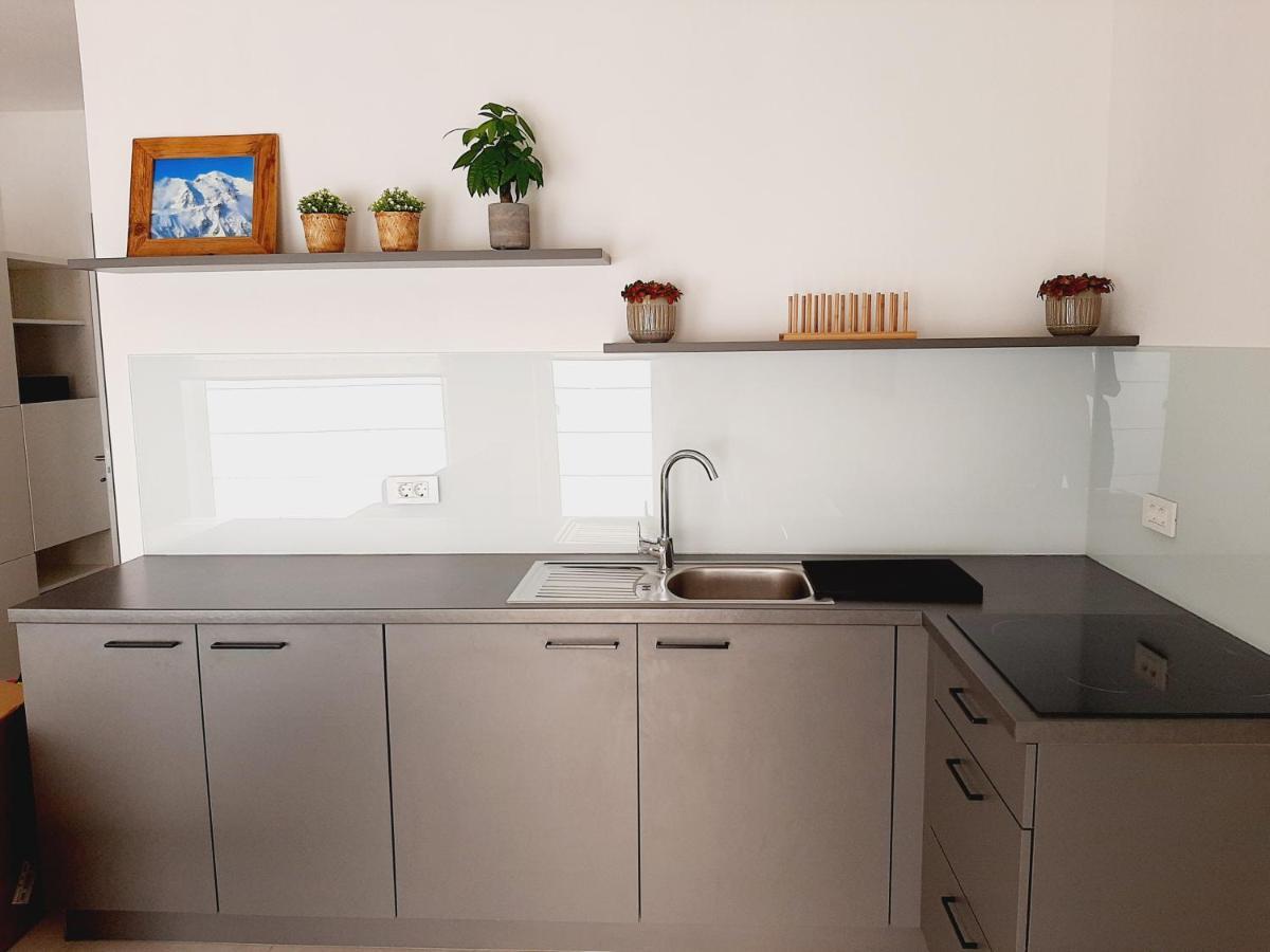 Green Bee Apartment Lesce  Zewnętrze zdjęcie