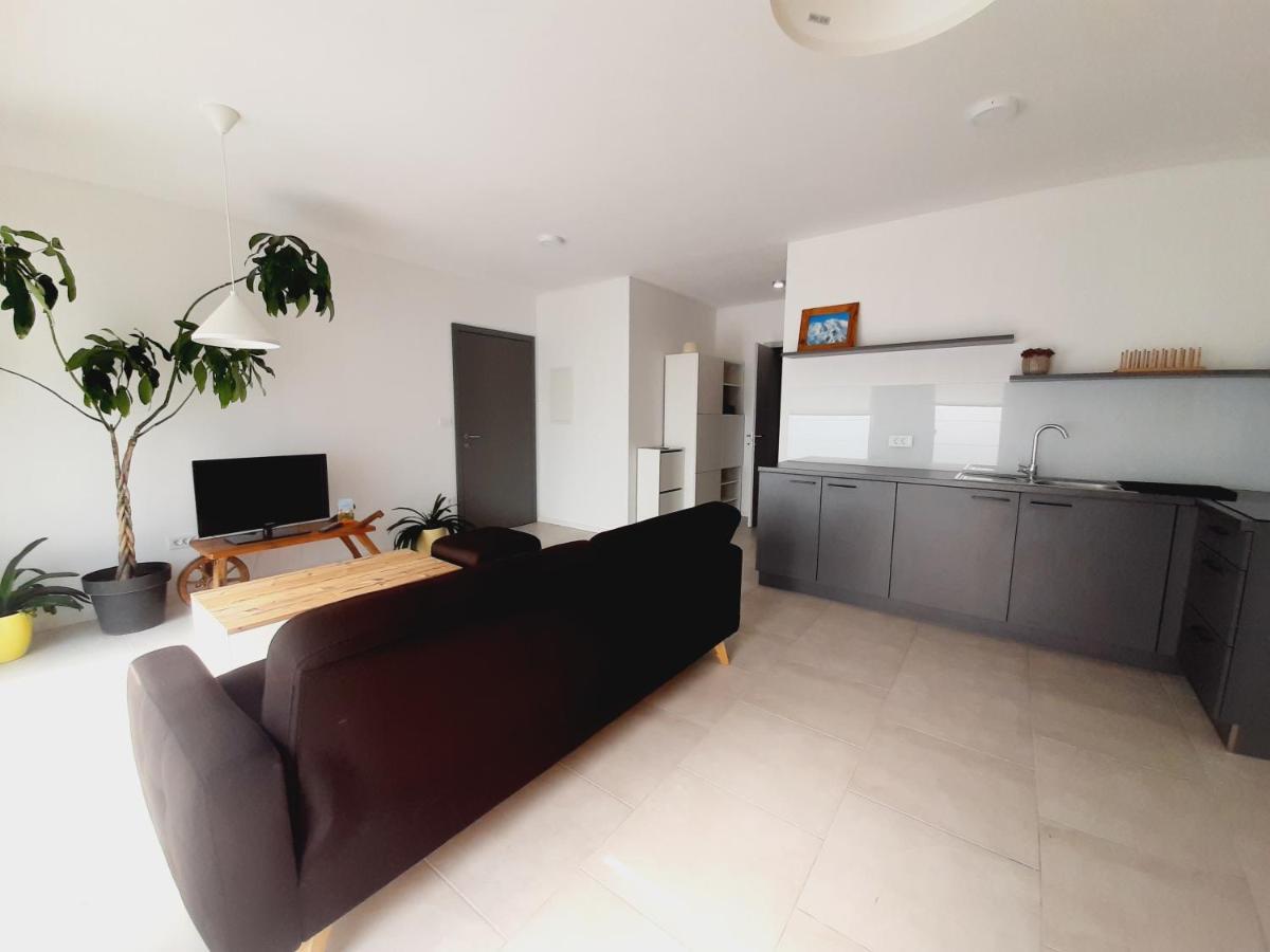Green Bee Apartment Lesce  Zewnętrze zdjęcie